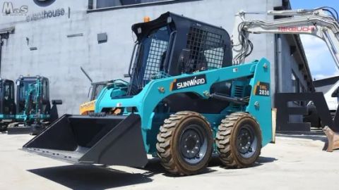 Sunward SWL2830 Wheeled Skid Steer