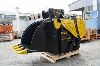 Italdem GF35 Crusher Bucket Attachment